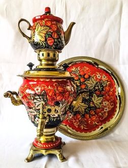 Самовар электрический трехлитровый в наборе с подносом и чайником с художественной росписью «Золотая клубника»
