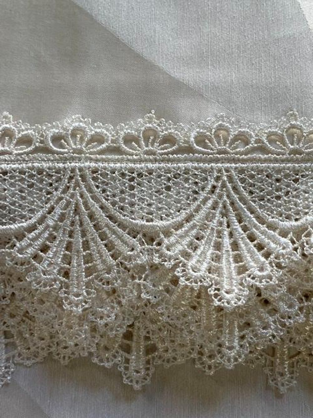 Скатерть 170х270 и 12 салфеток Gamba 9906СК Begie сливочная