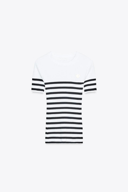 ZARA ПОЛОСАТАЯ ФУТБОЛКА С БРОШЬЮ, ПОЛОСКИ