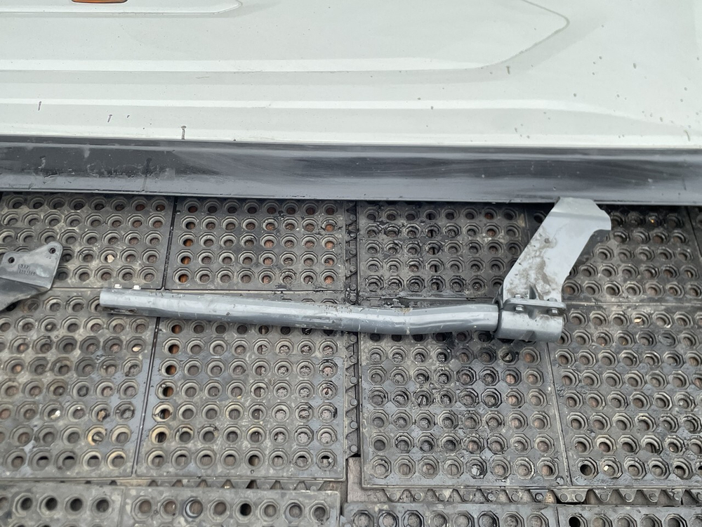 Комплект спойлеров шасси 2023г