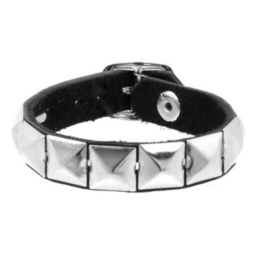 Напульсник пирамида 1 ряд узкий (014)