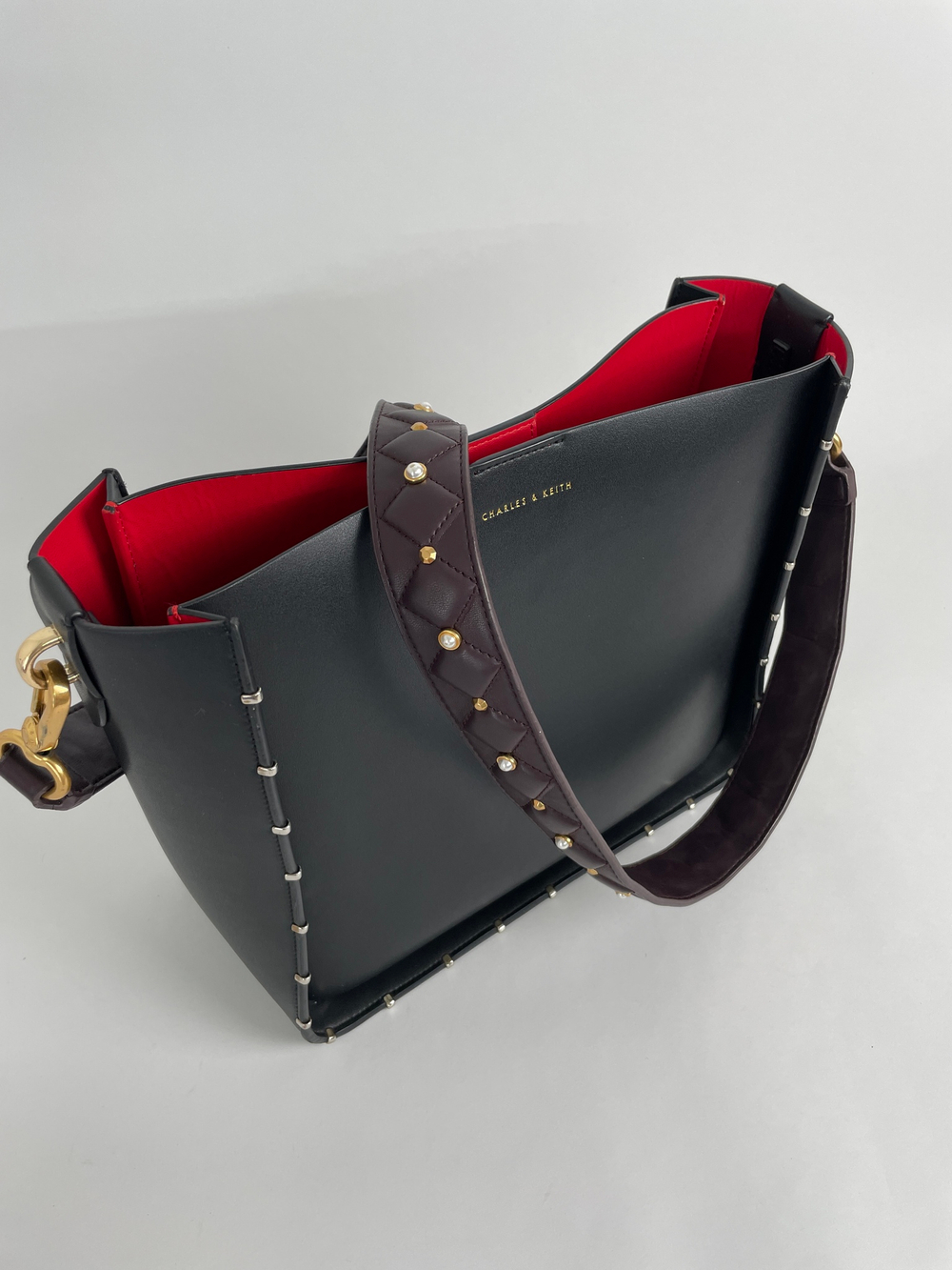 Сумка Charles & Keith