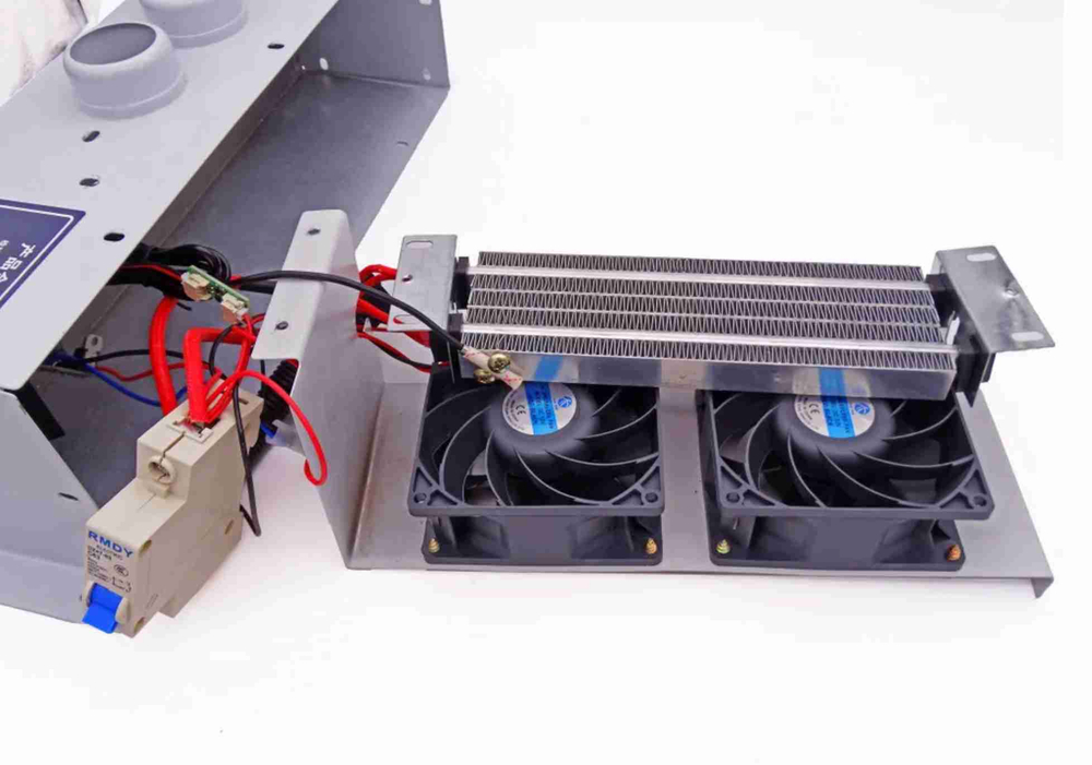 НЕТ - 12V-4 Выхода / Печка (отопитель) электрическая дополнительная в салон автомобиля, 4 сопла 900 Вт 12V