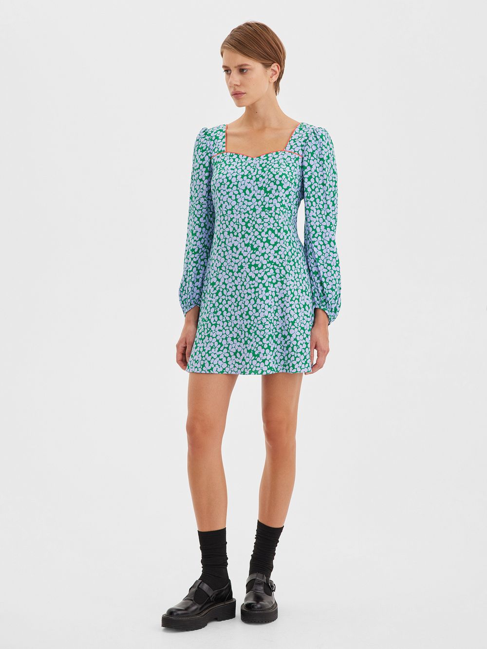 Платье мини с фигурным лифом "Фиалки"