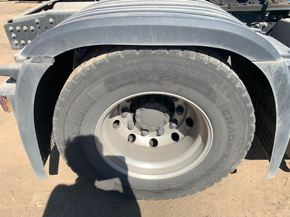 Shacman (Shaanxi) SX* 4x2 Седельный тягач SX418843381 (Дизельный, 12,5 л, 544 л.с., АТ)