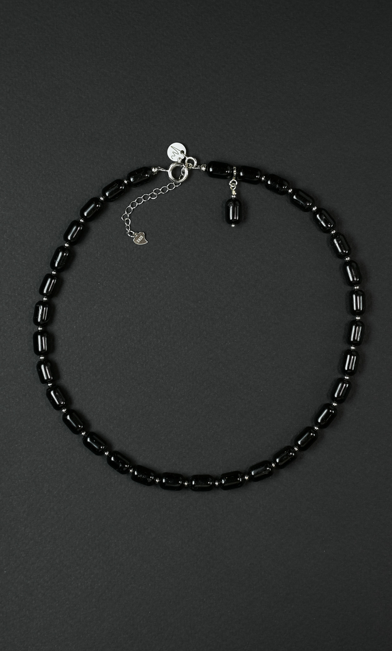 Чокер "Memo about Health" из цилиндрического турмалина с серебряными бусинами 35 см