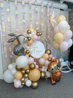 Фотозона на мольберте