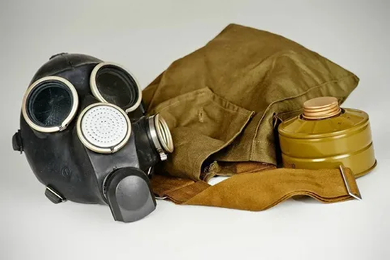 Противогаз гражданский ГП-7 с сумкой и фильтром