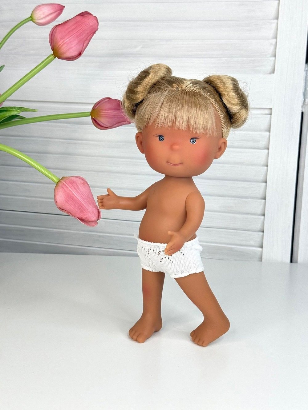 Кукла Nines виниловая 30см PIPPA LATINA без одежды (2899WL4)