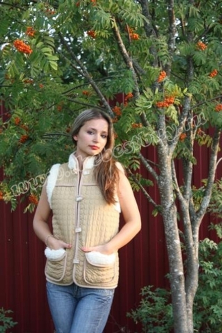 Жилет Плащевка Бежевая  (MagicWool) - размеры 42-64 - (Мод. 100)