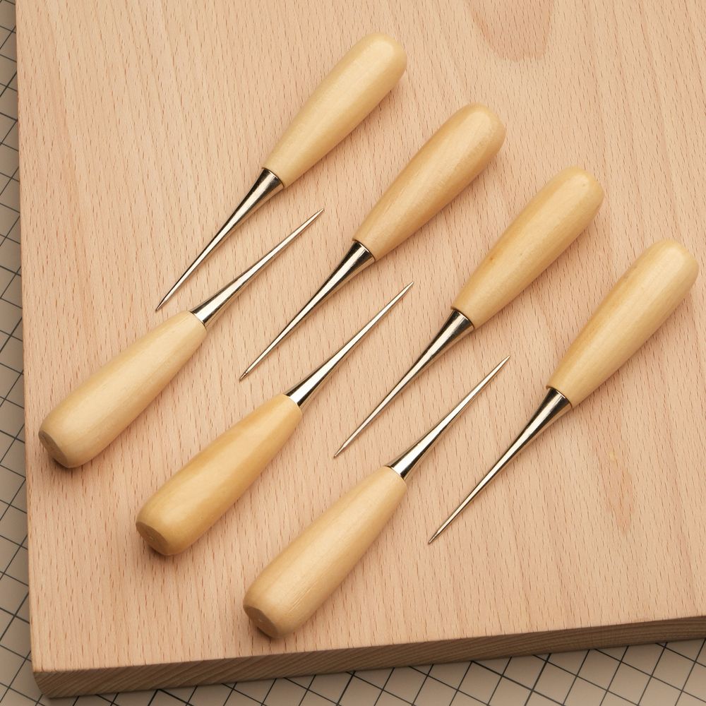 Шило круглое со светлой ручкой