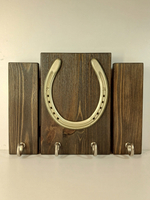 Ключница с подковой. 3-х секционная