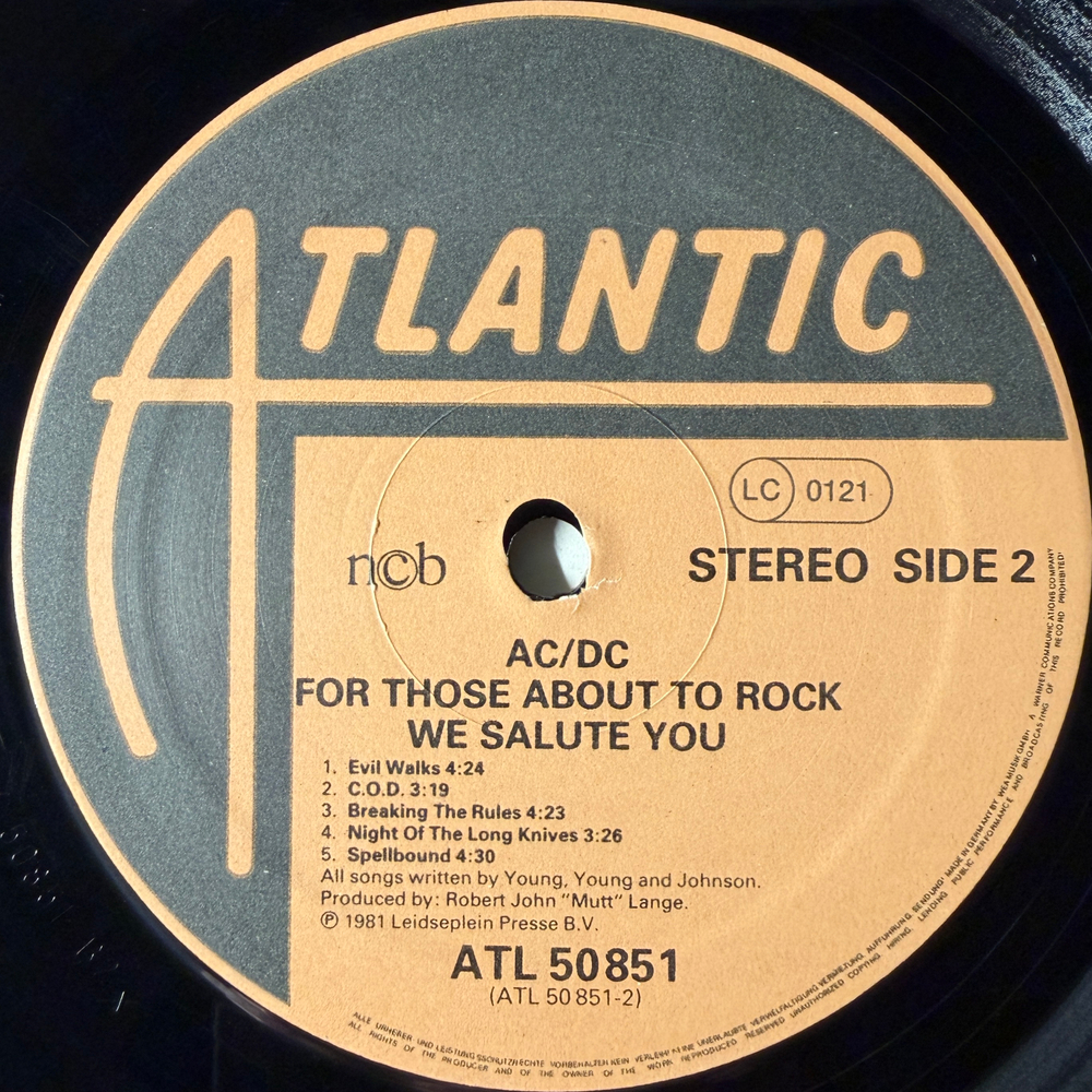 AC/DC ‎– For Those About To Rock (Скандинавия 1981г.)