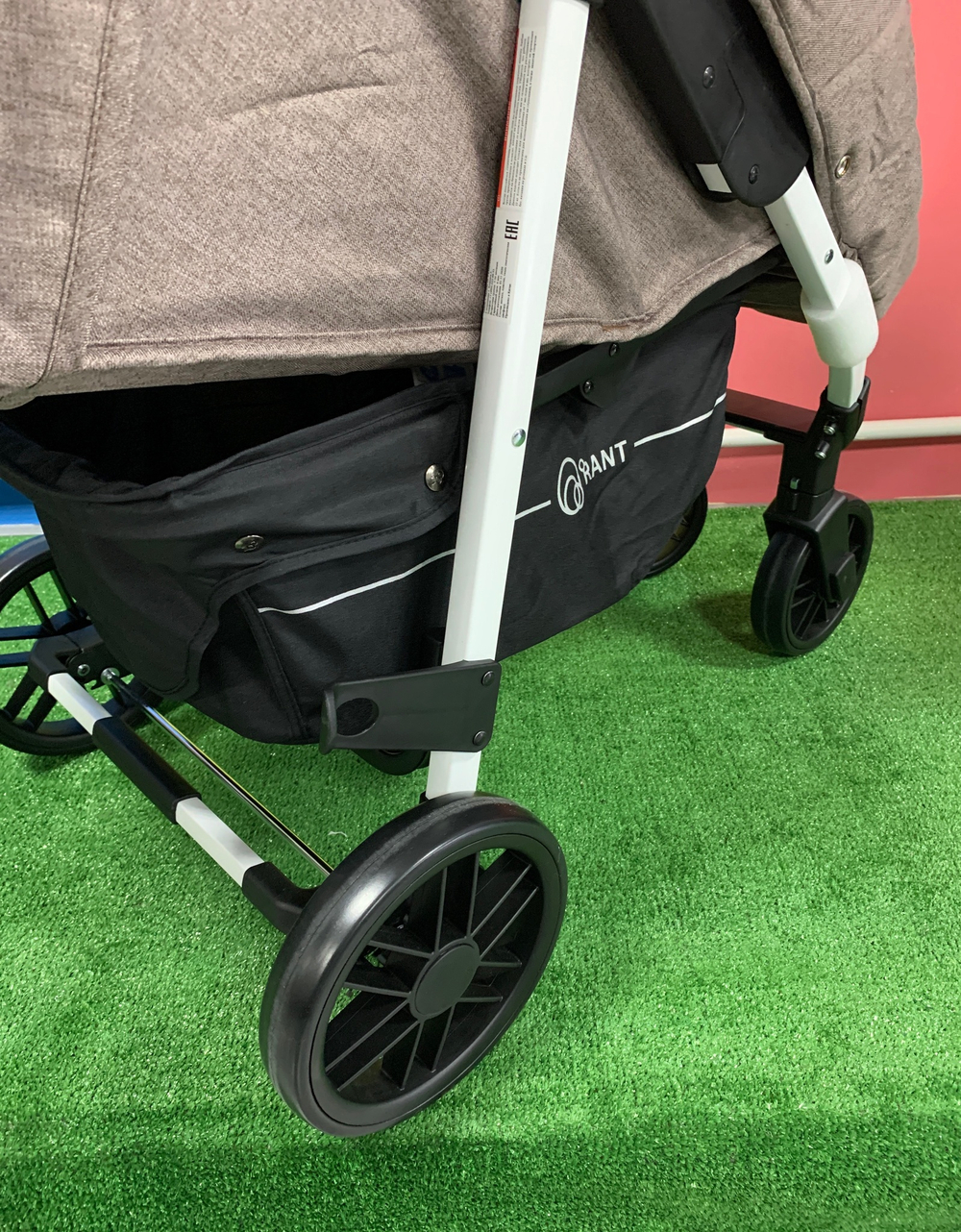 Коляска детская "VEGA Trends" RA057 Lines brown (2021)