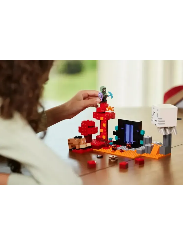 Конструктор Minecraft 21255 Засада у Нижнего портала