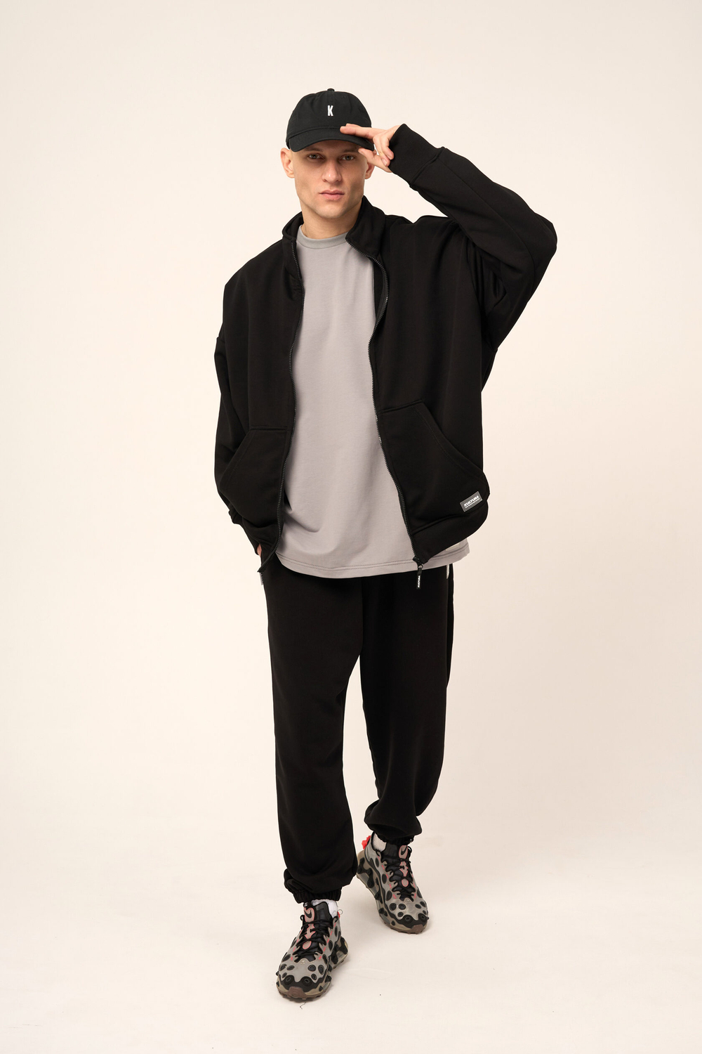 Толстовка KUL'TURA "ZIPPER" Черный