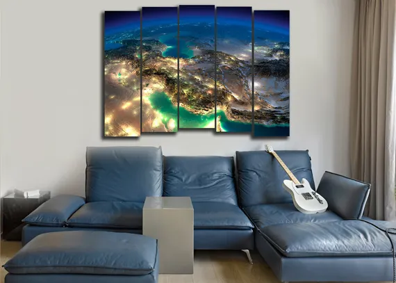 Модульная картина "Ночная Земля из космоса"