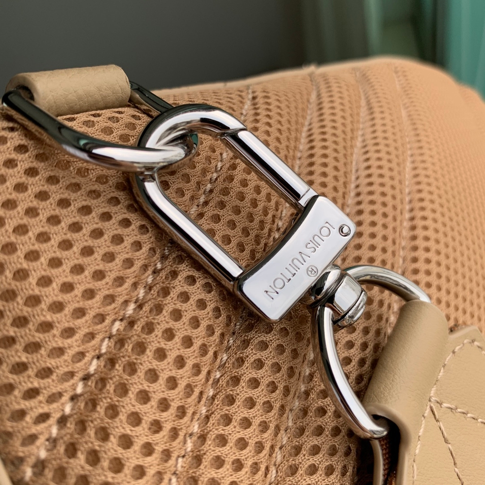 Louis Vuitton Pilot Slingbag
