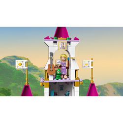 Конструктор LEGO Disney Princess Замок больших приключений 43205