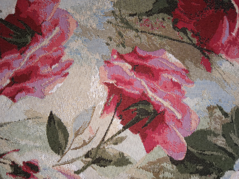 Декоративная гобеленовая наволочка для интерьерной подушки Акварельные розы 68х47