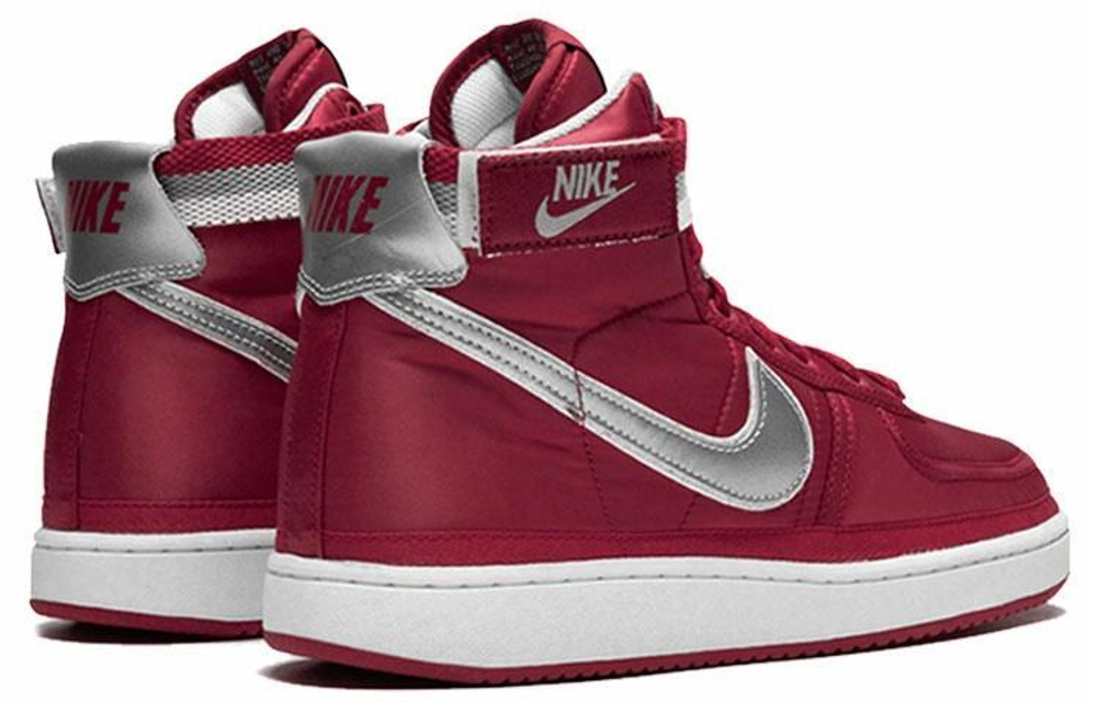 Кроссовки Nike Air Vandal High Supreme Qs University Red