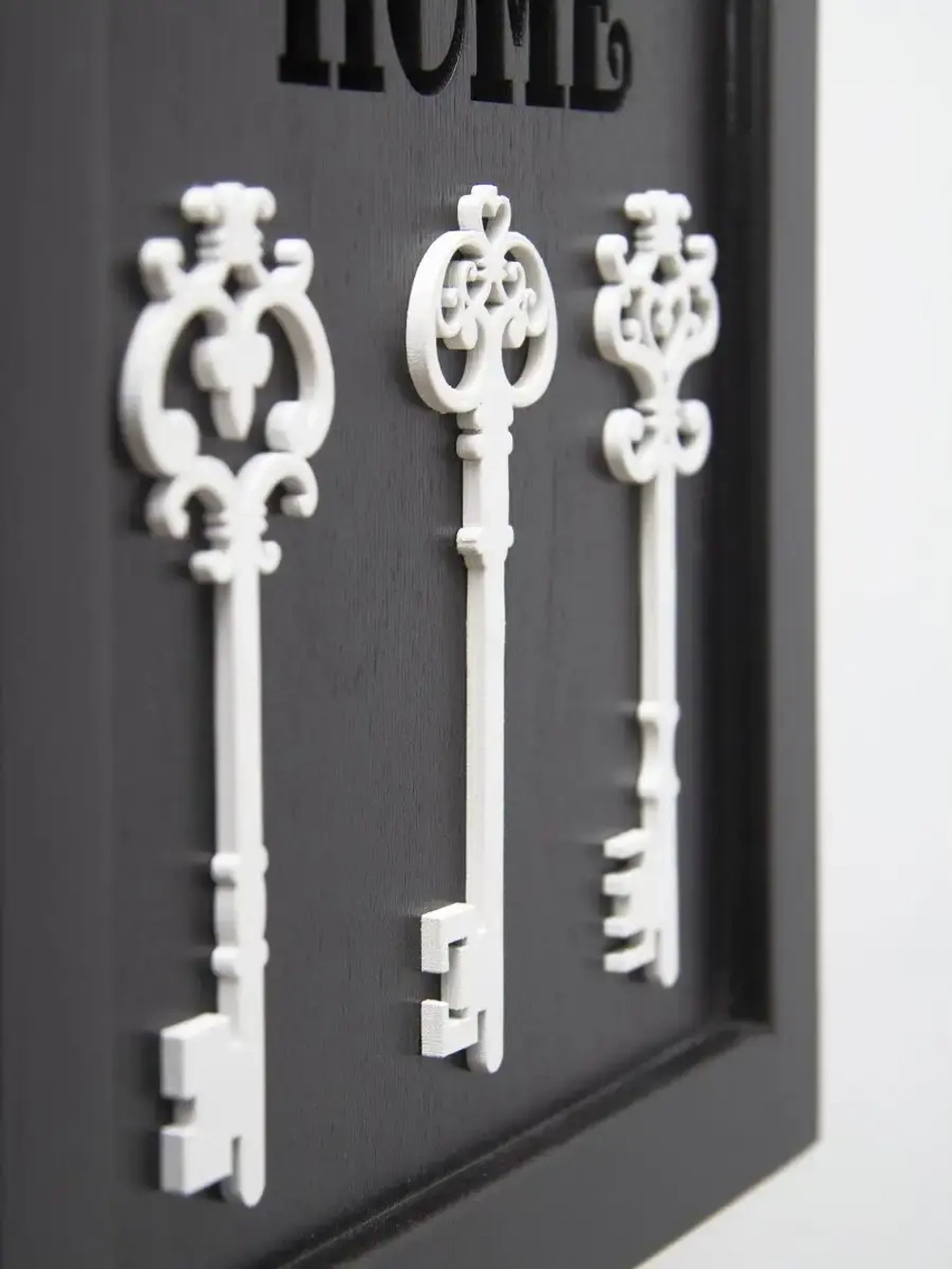 Ключница настенная в прихожую закрытая