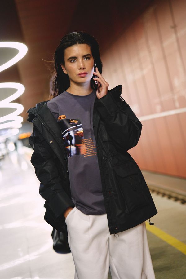 Лонгслив оверсайз с велюровым эффектом 