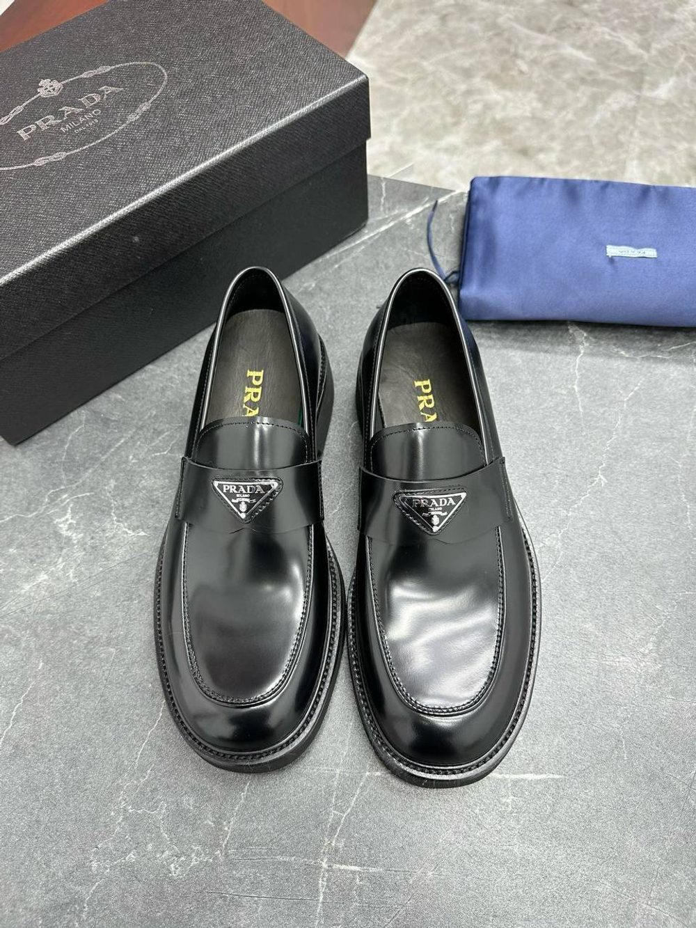 Лоферы Prada