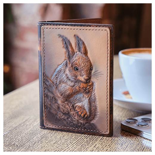 Кожаная обложка на паспорт «Золотая Векша»