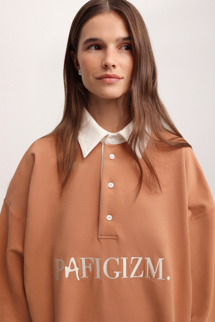 Джемпер поло с вышивкой