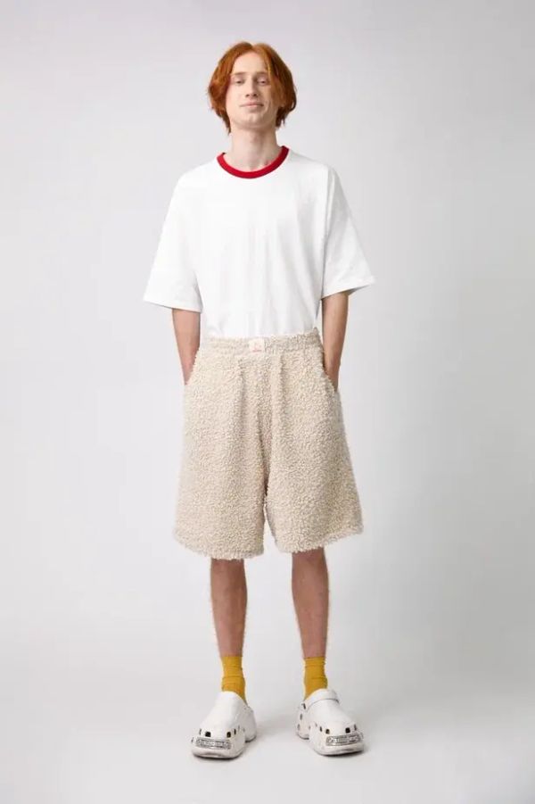 Шорты Барашек удлиненные с защипами бежевые - фото 2