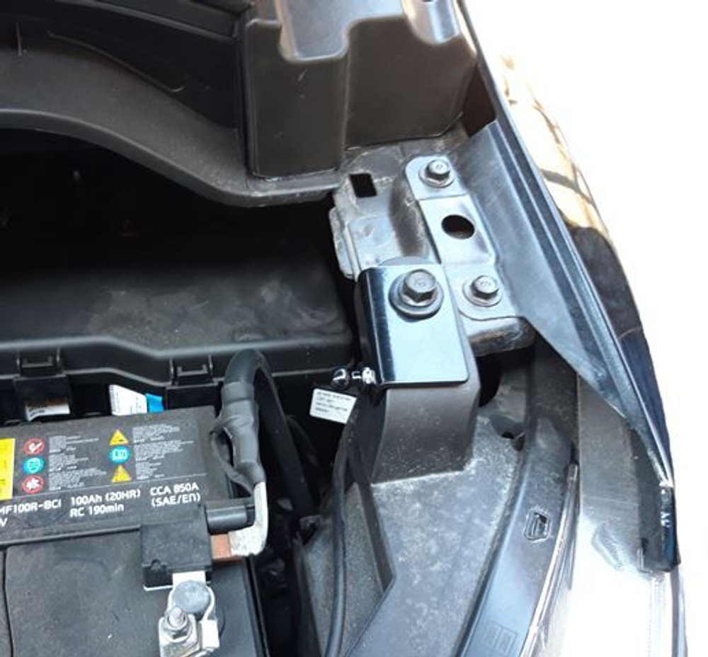 Упор (амортизатор) капота для Hyundai H-1 рестайлинг 2 (18-) Autoinnovation.12-10