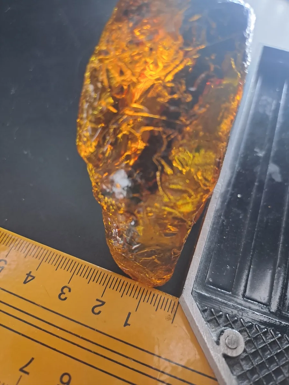 Копал молодой янтарь коллекционный 84 гр