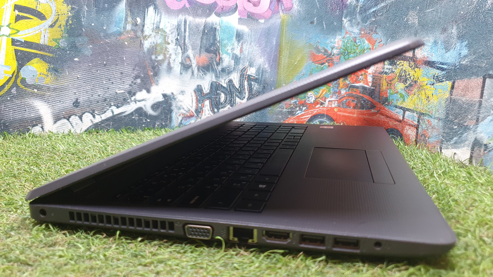 Ноутбук HP i3-6/8Gb/250 G6 1xn68ea/Windows 10