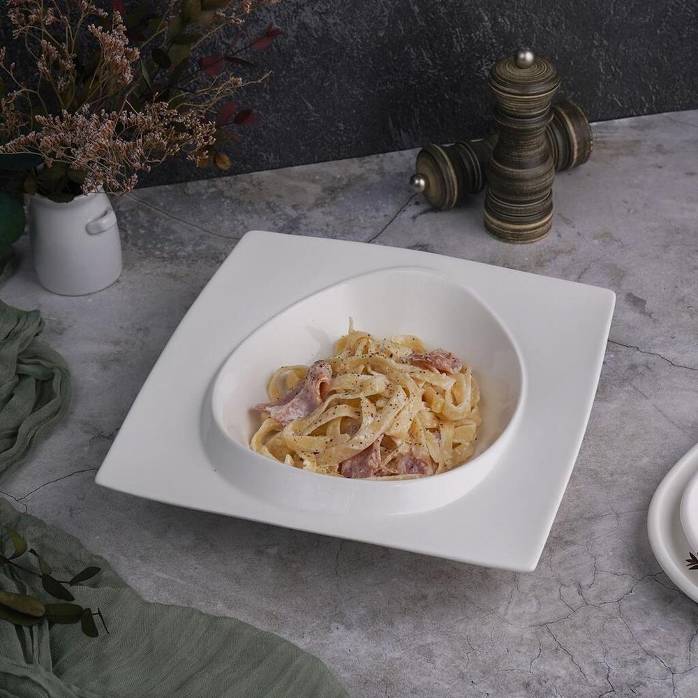 Салатник 550 мл 25*25 см h5 см с бортом Asymmetry белый фарфор NEW P.L. Proff Cuisine [3]