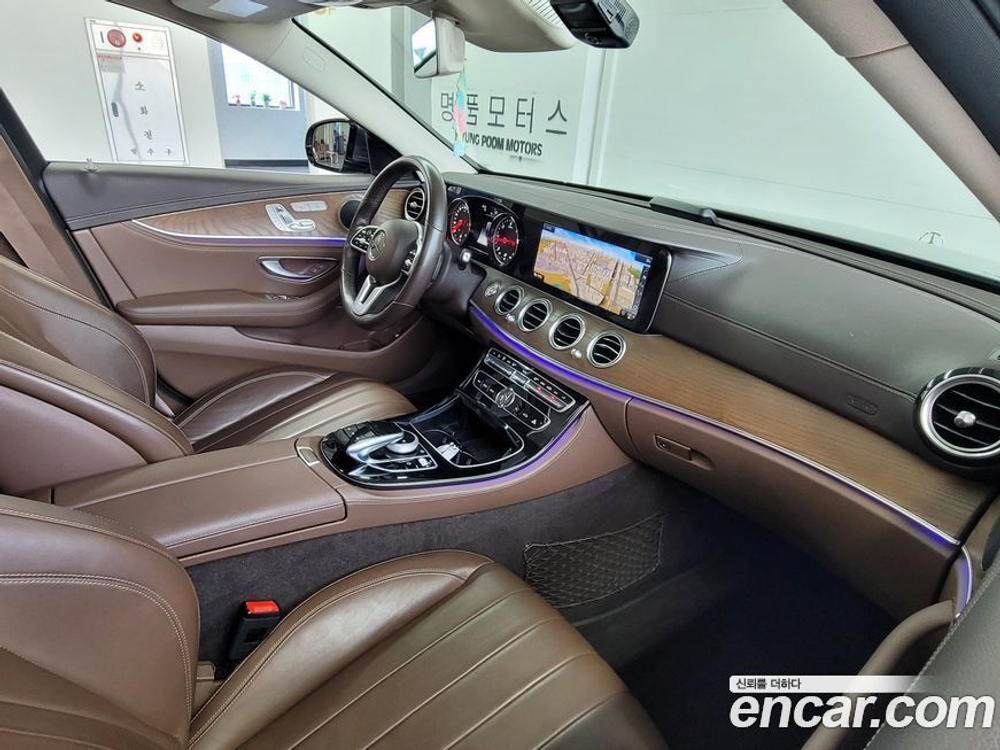 Mercedes-Benz E-Class W213 E220d Exclusive (11.2019)