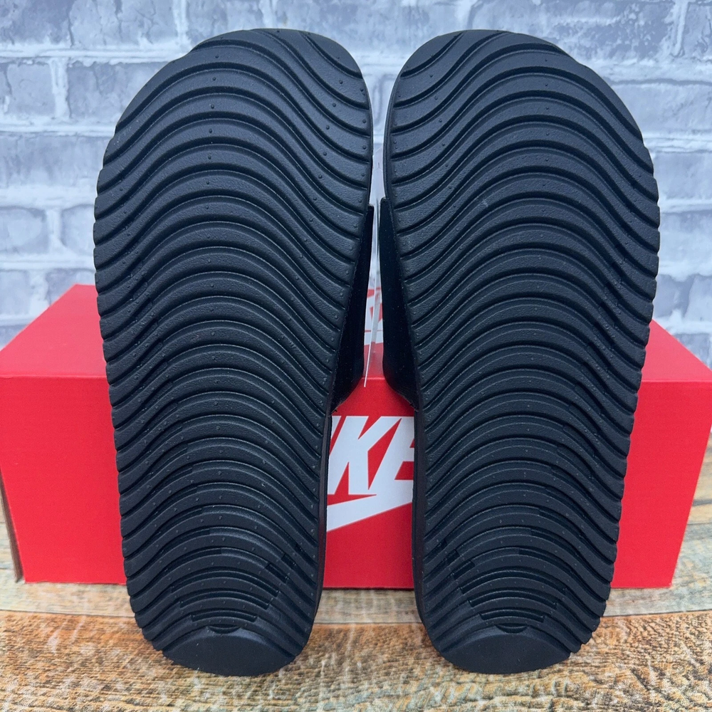 819353-001 Тапочки NIKE KAWA SLIDE (GS/PS)