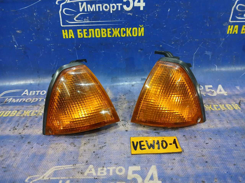 Габарит левый NISSAN AVENIR 1997