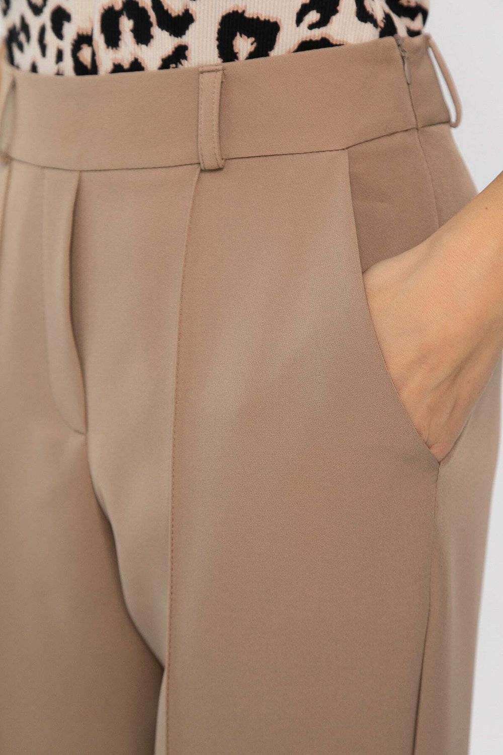 Брюки со стрелками Дэнди (бежевые) Б14384-30М LT Collection