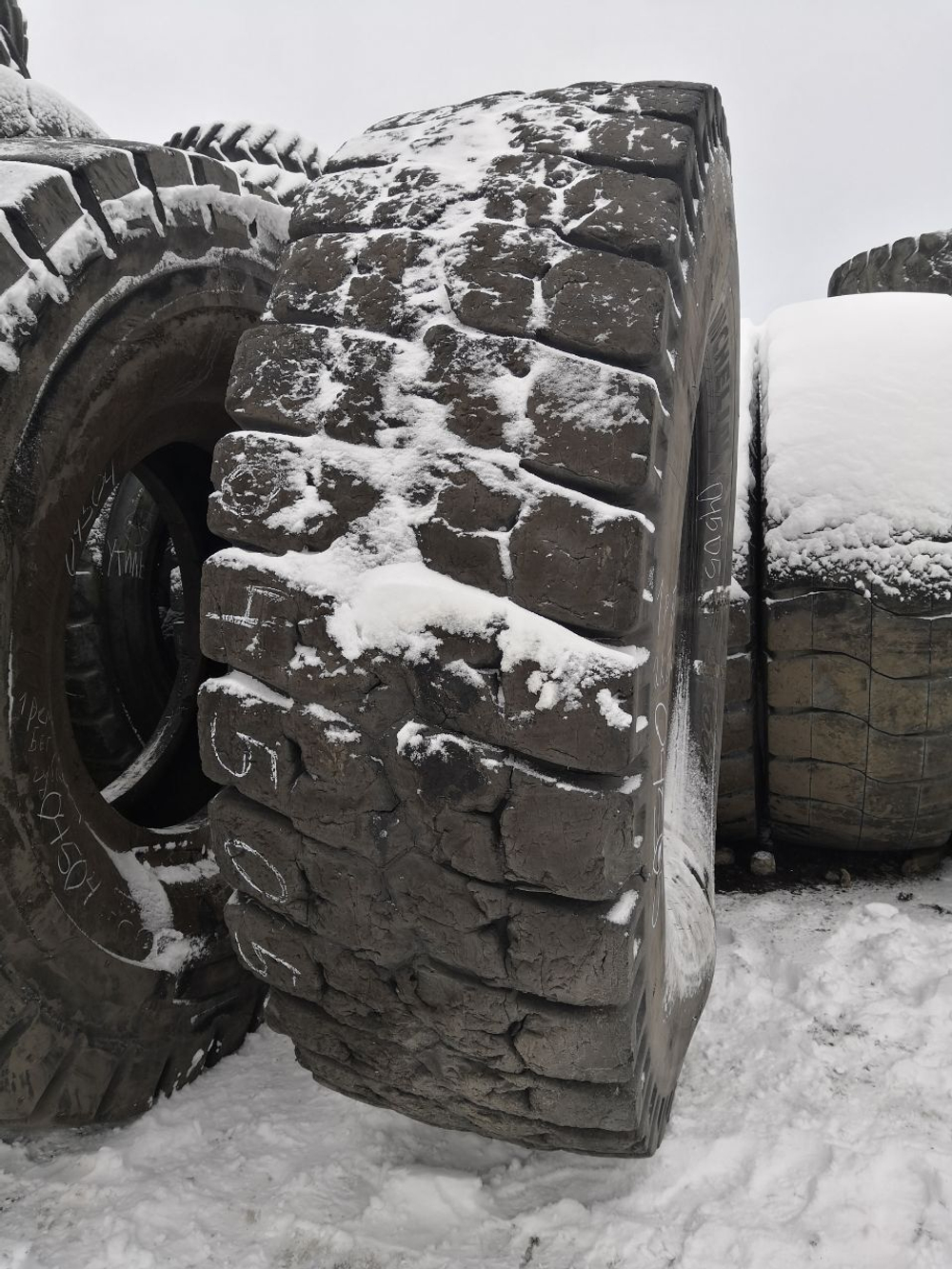 33.00R51 Michelin XDR3 шина б/у