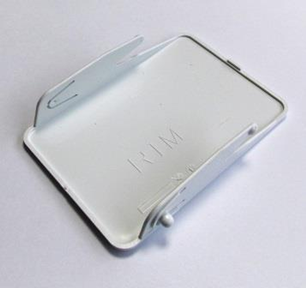 Лючок фильтра стиральной машины ELECTROLUX 1321060004