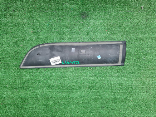 Накладка двери задняя правая Porsche Macan (14-нв)