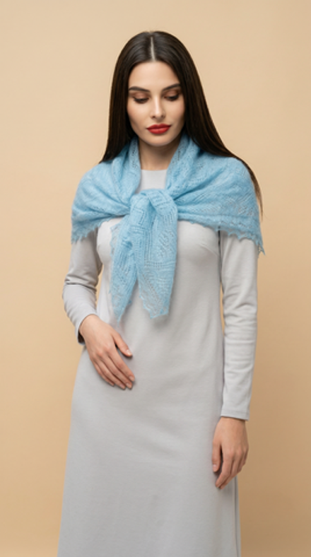 Оренбургский пуховый платок-паутинка А100-04 голубой