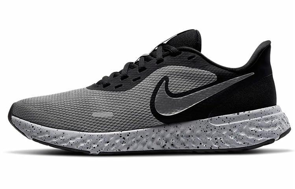 Кроссовки Nike Revolution 5