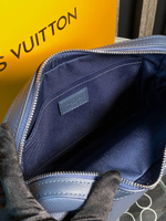 Сумка-мессенджер Louis Vuitton