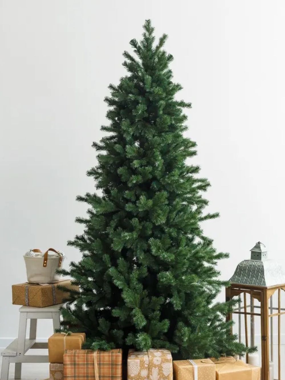 елка искусственная узкая "Леман" премиум (литая+пвх)