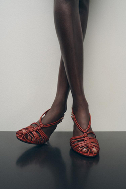 ZARA БОСОНОЖКИ НА КАБЛУКЕ С РЕМЕШКАМИ, КРАСНЫЙ