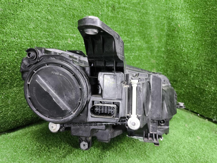 Фара левая Mercedes GLE V167 (2018-2024) LED