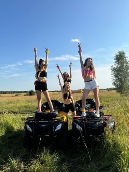 Гавайский набор (ожерелье, венок, браслеты 2 шт.)