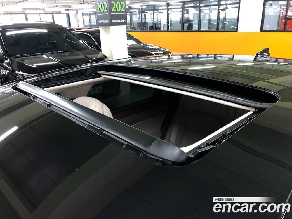 Genesis G90 3.8 AWD (04.2021)